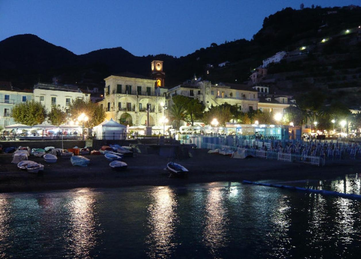 Al Corso Apartments By Amalfivacation Minori Exteriér fotografie